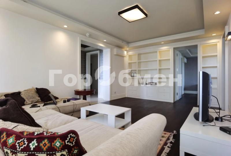 3-комн. квартира, 94 м², 33/44 этаж