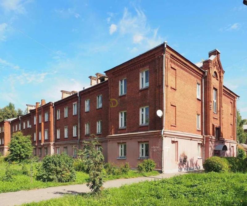 2-комн. квартира, 60 м², 1/3 этаж