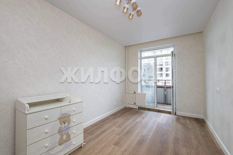 2-комн. квартира, 74 м², 15/17 этаж