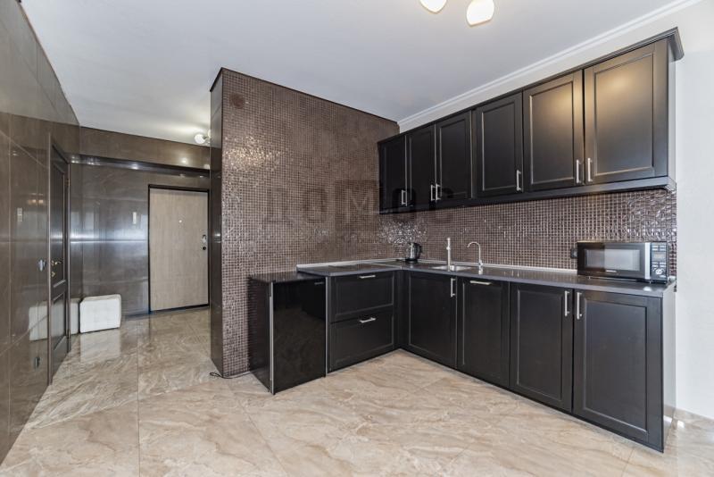 2-комн. квартира, 66 м², 21/24 этаж