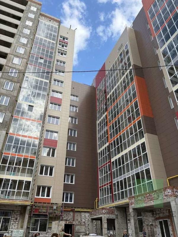 2-комн. квартира, 70 м², 12/14 этаж
