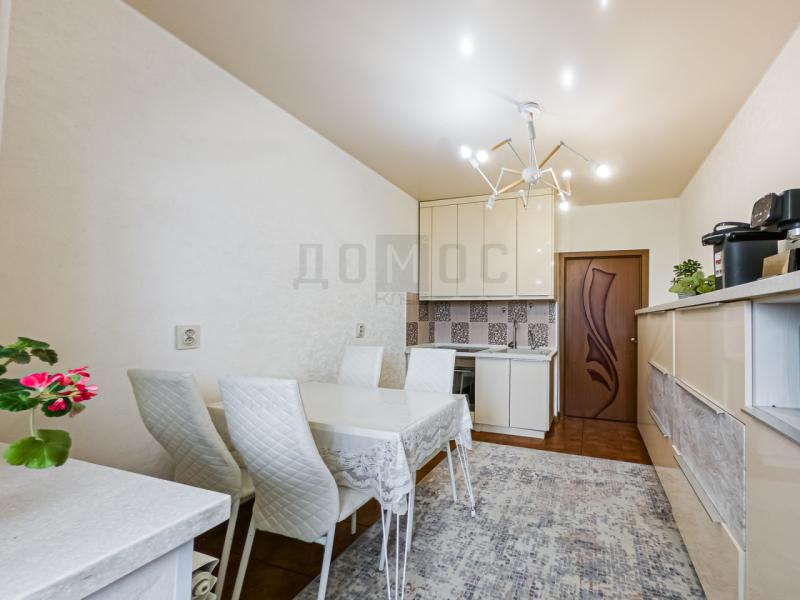 2-комн. квартира, 58 м², 12/19 этаж
