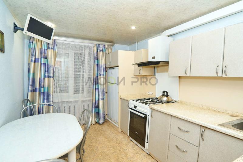 3-комн. квартира, 59 м², 1/10 этаж