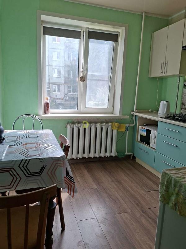 1-комн. квартира, 33 м², 1/5 этаж