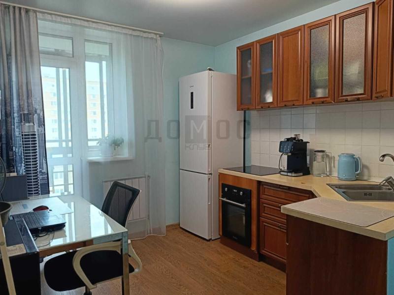 1-комн. квартира, 38 м², 8/19 этаж