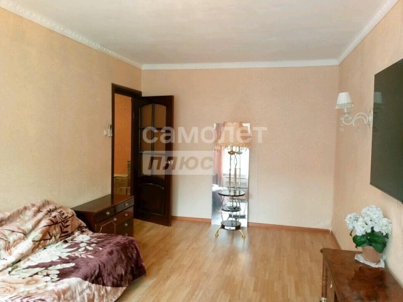 2-комн. квартира, 53 м², 3/5 этаж