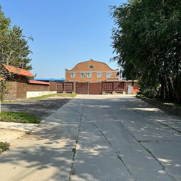 Производство, 1 400 м²