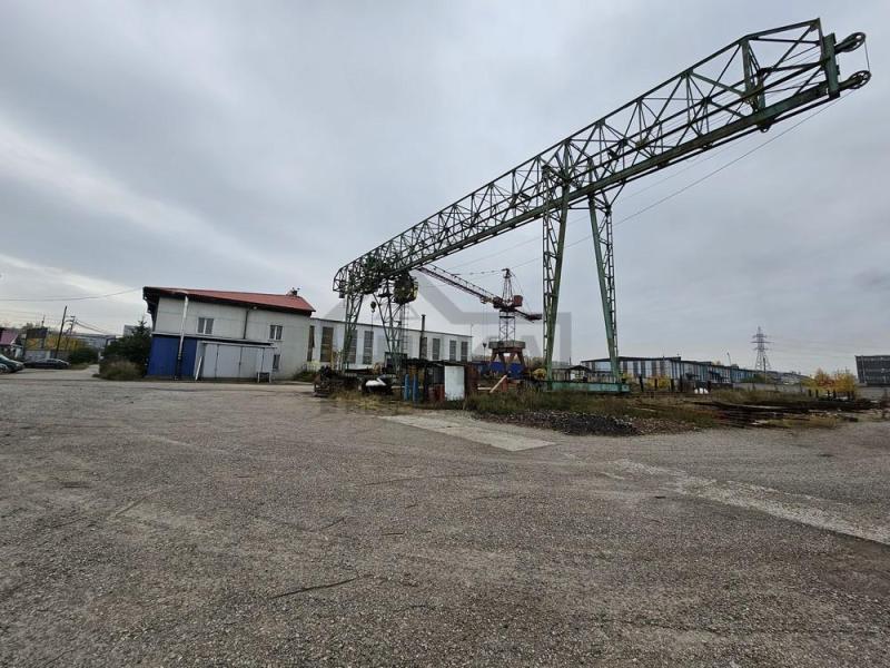 Производство, 2 200 м²