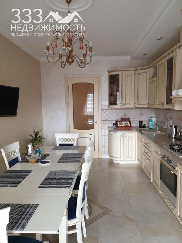 3-комнатная квартира, 130 м2