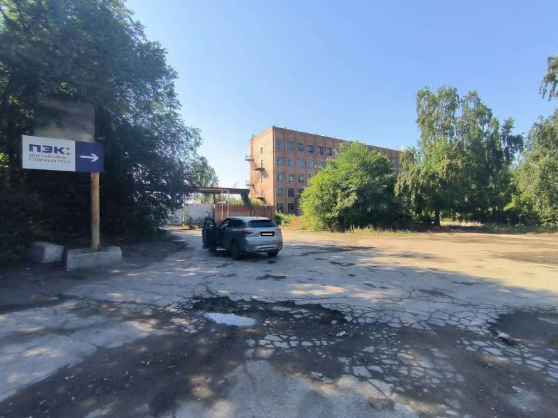 Коммерческая земля, 