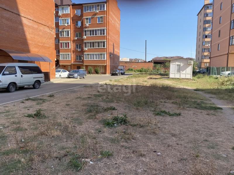 Коммерческая земля, 