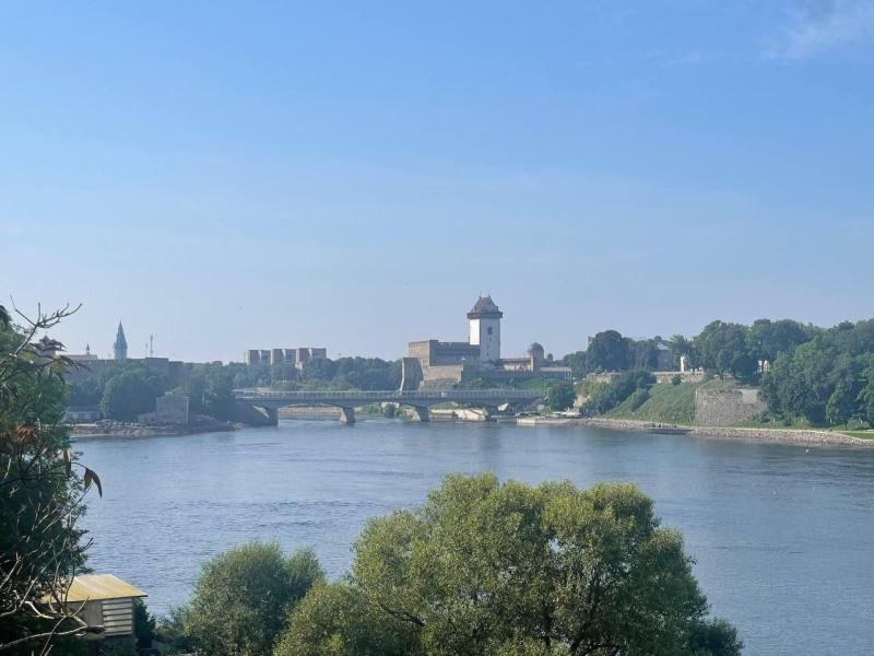 Коммерческая земля, 