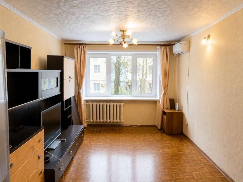 1 комната в 200-комнатной квартире