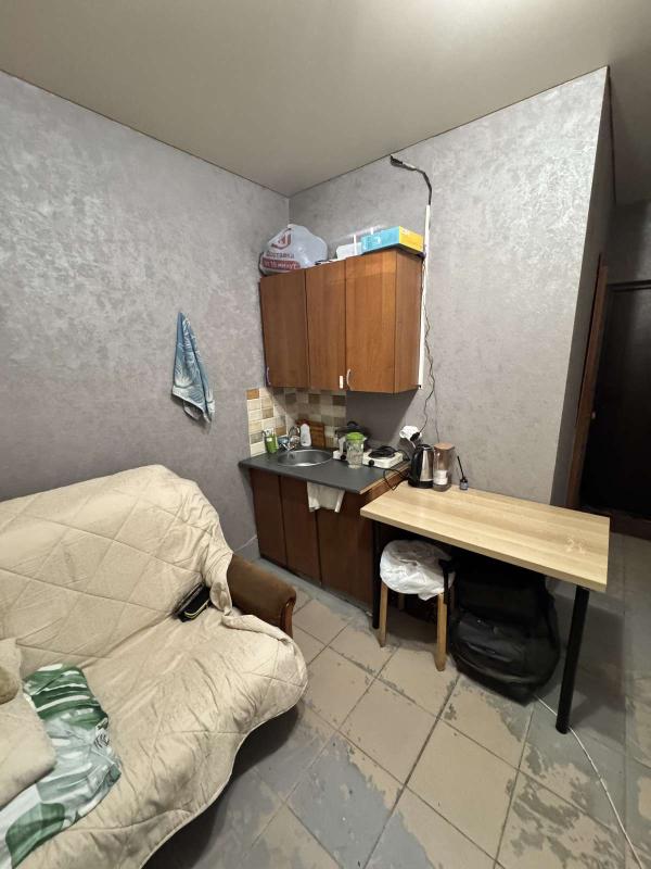 1 комната в 200-комнатной квартире