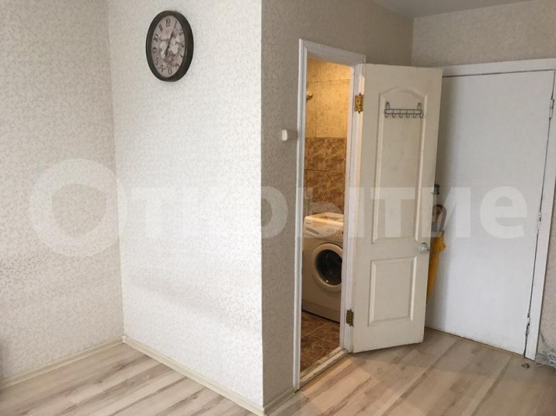 1 комната в 3-комнатной квартире, 12.80 м2