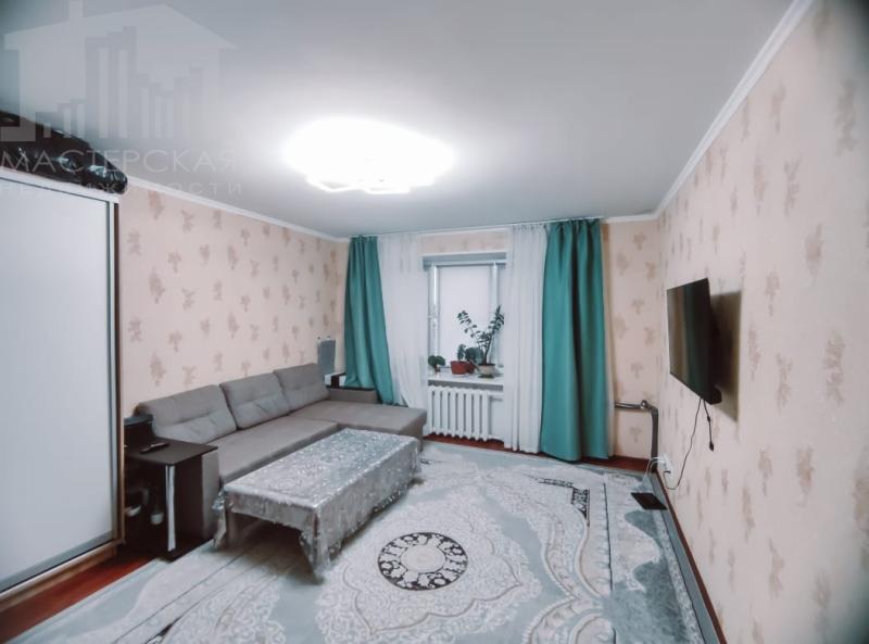 2 комнаты в 4-комнатной квартире, 29.8 м²