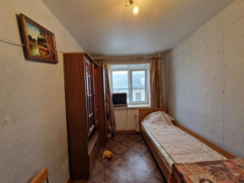 1 комната в 5-комнатной квартире, 9.8 м²
