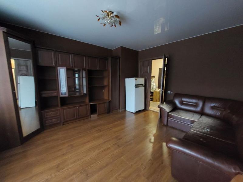 1 комната в 3-комнатной квартире, 18.4 м²