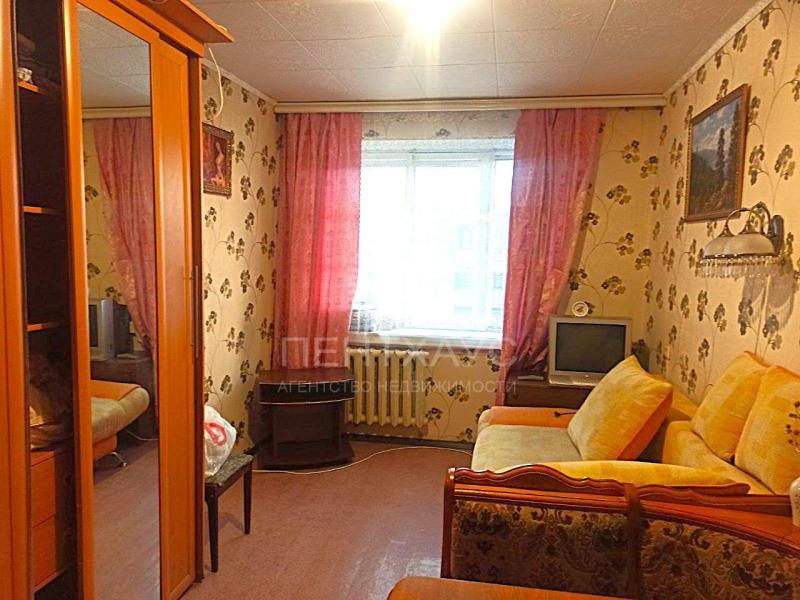 1 комната в 4-комнатной квартире, 15 м²