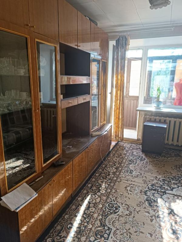 2 комнаты в 3-комнатной квартире