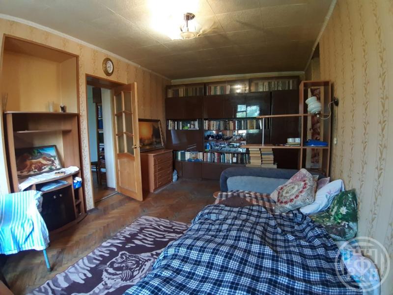 2 комнаты в 3-комнатной квартире