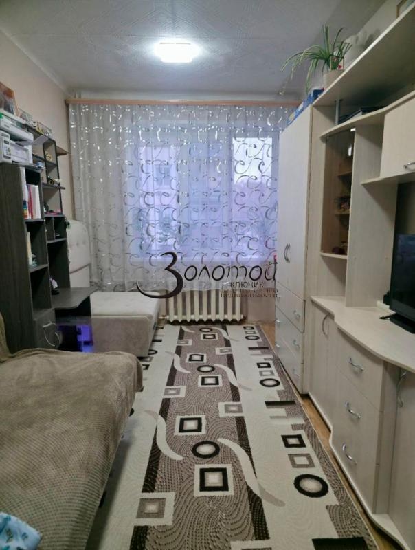 1 комната в 3-комнатной квартире, 16.9 м²