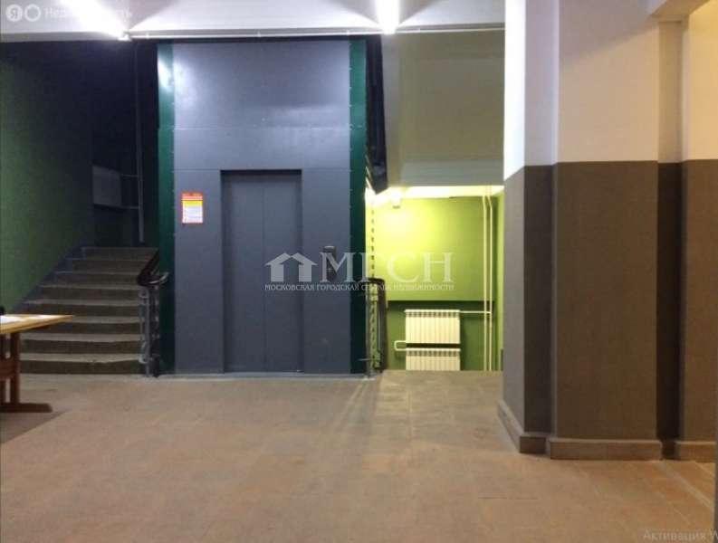 1 комната в 10-комнатной квартире