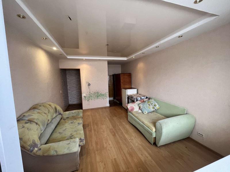 1 комната в 6-комнатной квартире