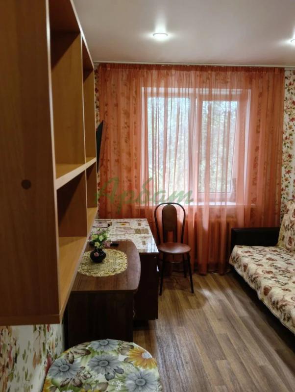 1 комната в 3-комнатной квартире, 10.4 м²