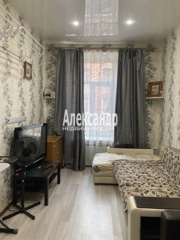 1 комната в 28-комнатной квартире, 16.7 м²