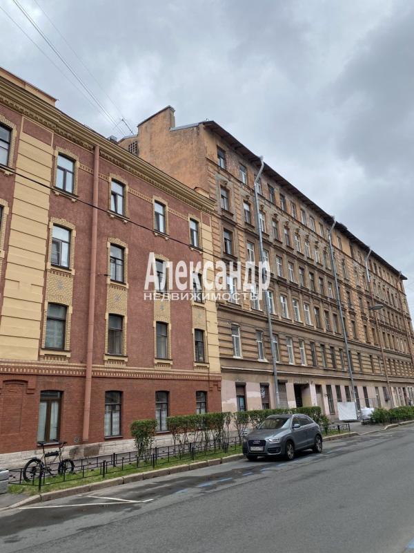 1 комната в 4-комнатной квартире, 15 м²