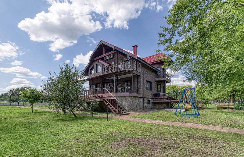 Дом, 285 м², 150 сот.