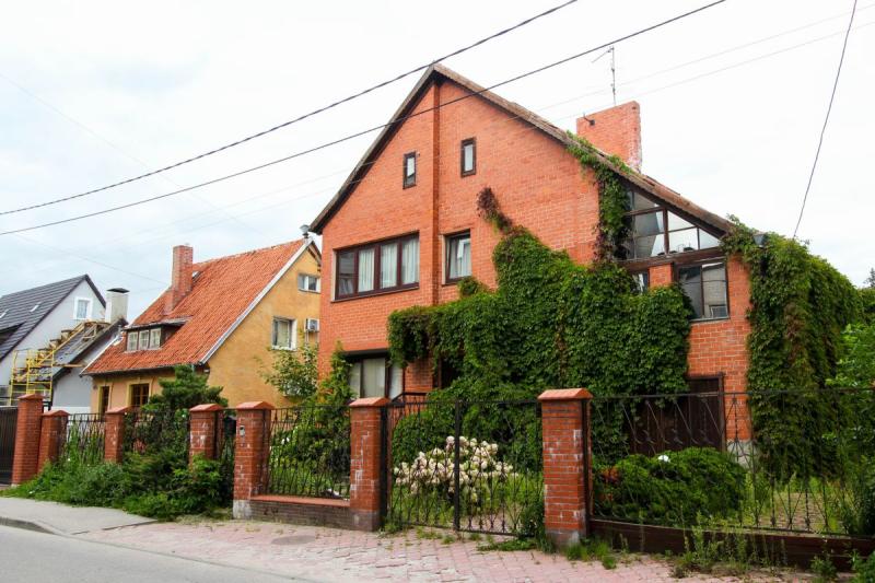 Дом, 324 м², 699 сот.