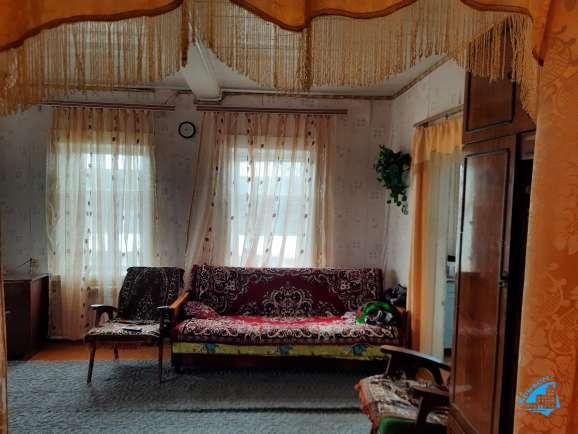 Дом, Самарская область, с. Горяиновка, Октябрьская улица. Фото 1