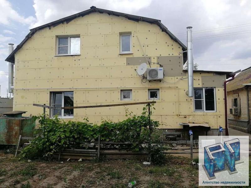 Дом, Волгоградская область, с. Заплавное, Волжская улица. Фото 1