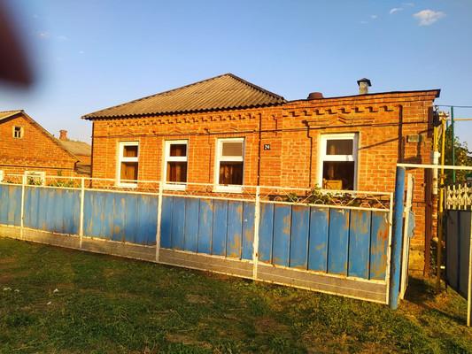 Дом, Ростовская область, с. Большие Салы, Крестьянская улица, 24. Фото 1