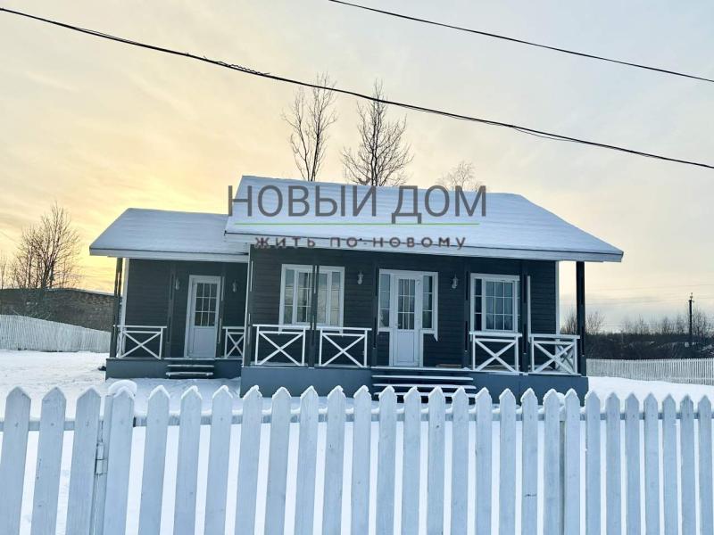 Дом, Новгородская область, дер. Мойка, Зелёная улица, 35. Фото 1