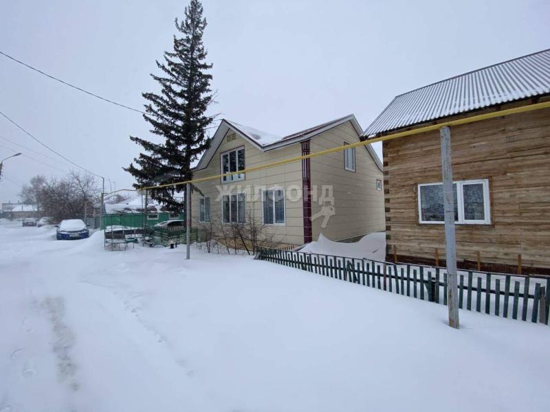 Дом, Новосибирская область, рп. Коченёво, ул. Титова. Фото 1