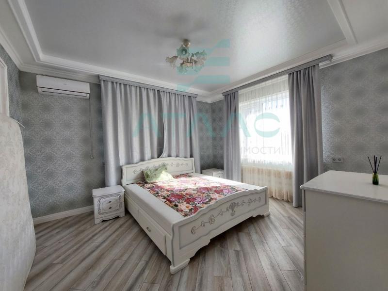 Дом, 183 м², 25 сот.