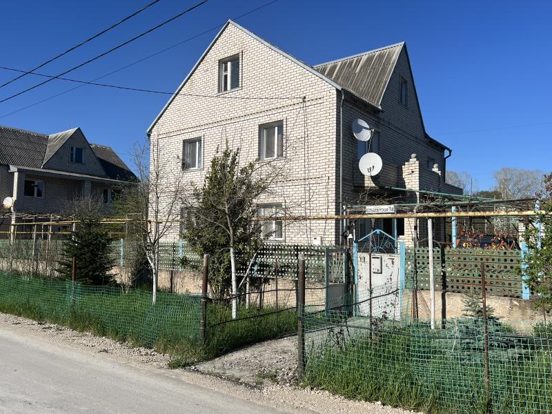 Дом, Севастополь, с. Хмельницкое, Большевистская улица, 1А. Фото 1