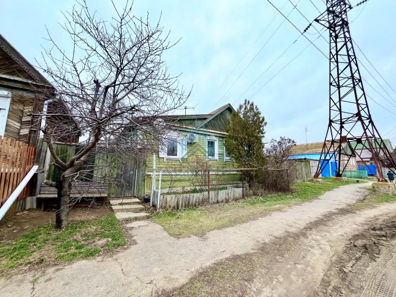 Дом, Астраханская область, Астрахань, Ленинский р-н, Сенная улица, 49. Фото 1