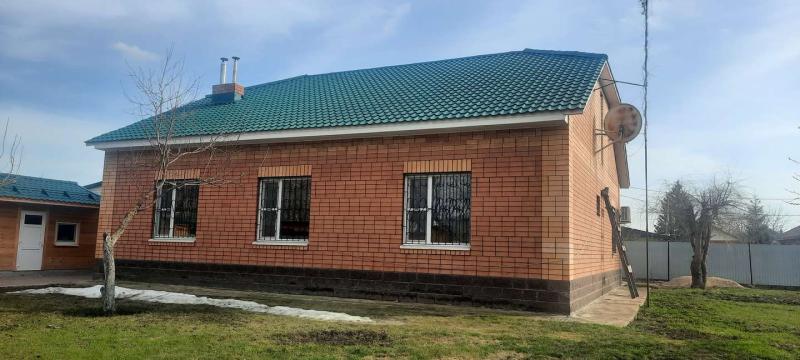 Дом, Самарская область, с. Красный Яр, Почтовая улица, 122А. Фото 1