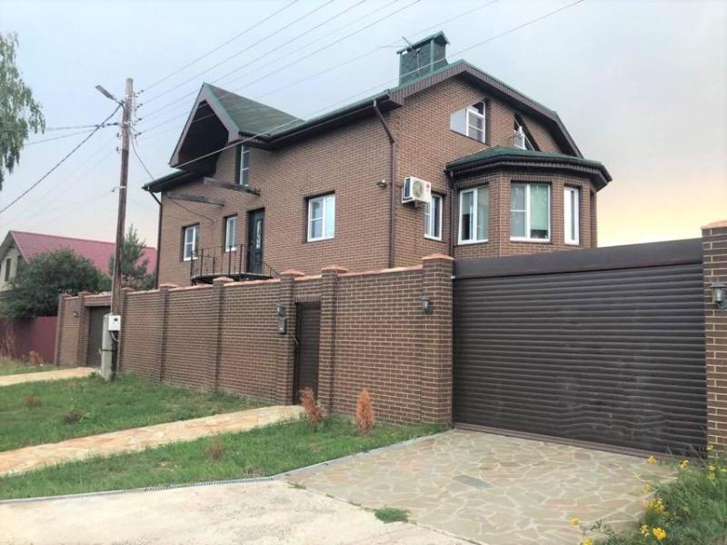 Дом, 309 м², 9 сот.