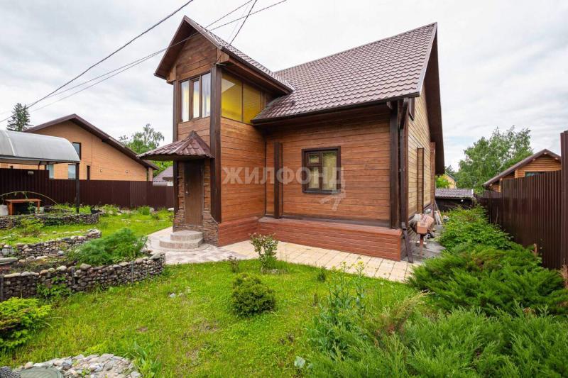 Дом, 280.1 м², 6 сот.