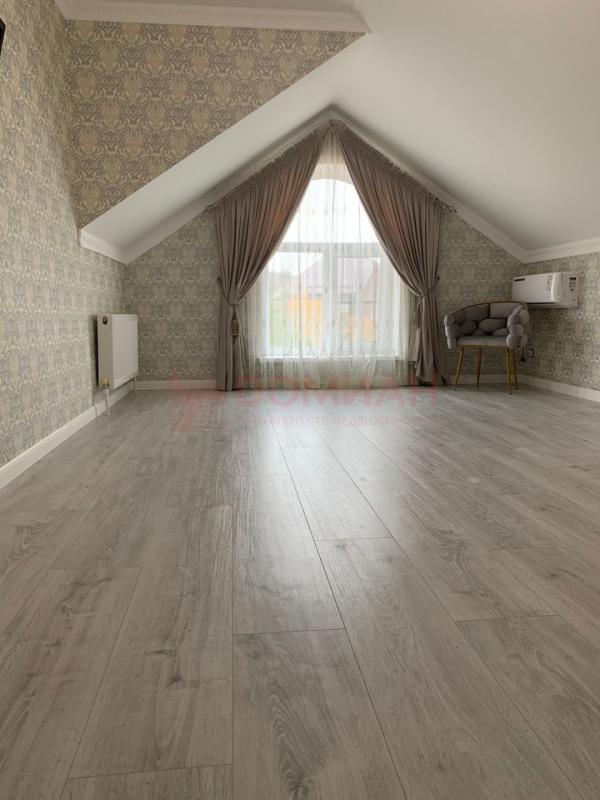 Дом, 210 м², 3 сот.