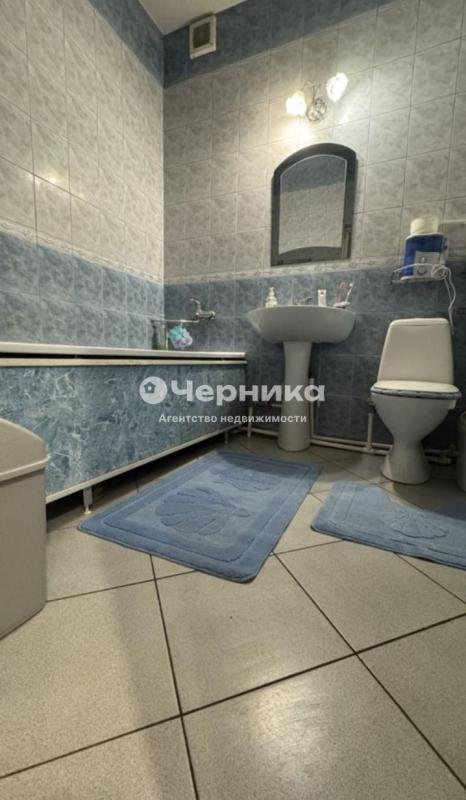 Дом, 173.4 м², 10 сот.