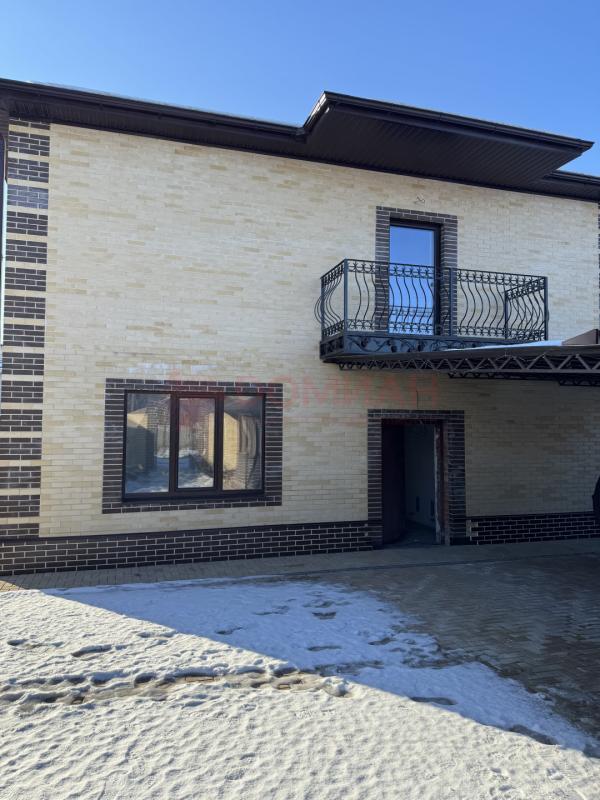 Дом, 210 м², 5 сот.