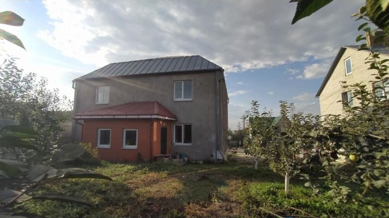 Дом, 200 м2