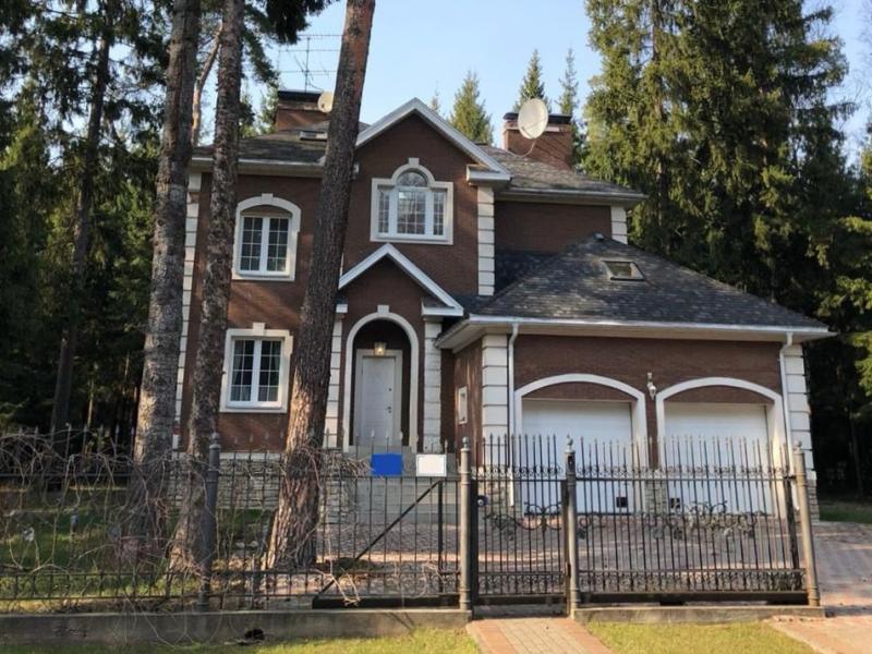 Дом, 350 м², 20 сот.