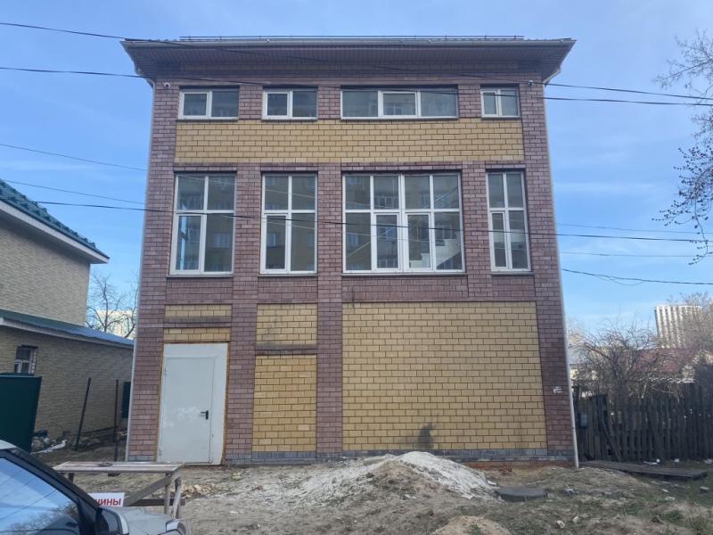 Дом, 426 м², 3 сот.